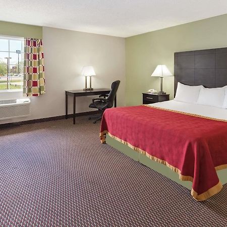 Hotel Baymont By Wyndham Beloit Exteriér fotografie